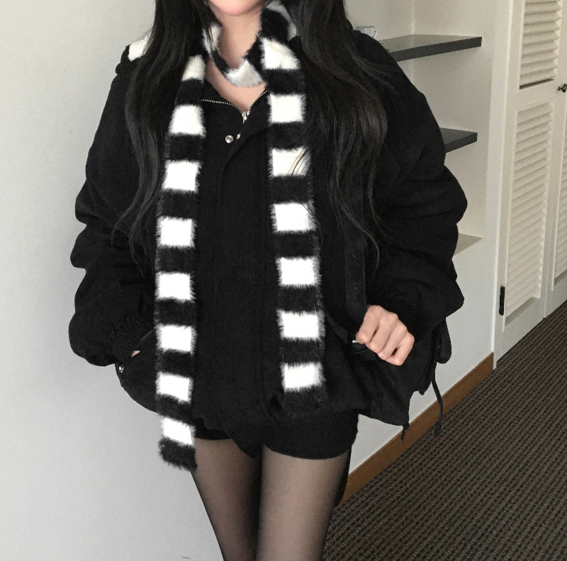 재킷 모델 착용 이미지-S1L18