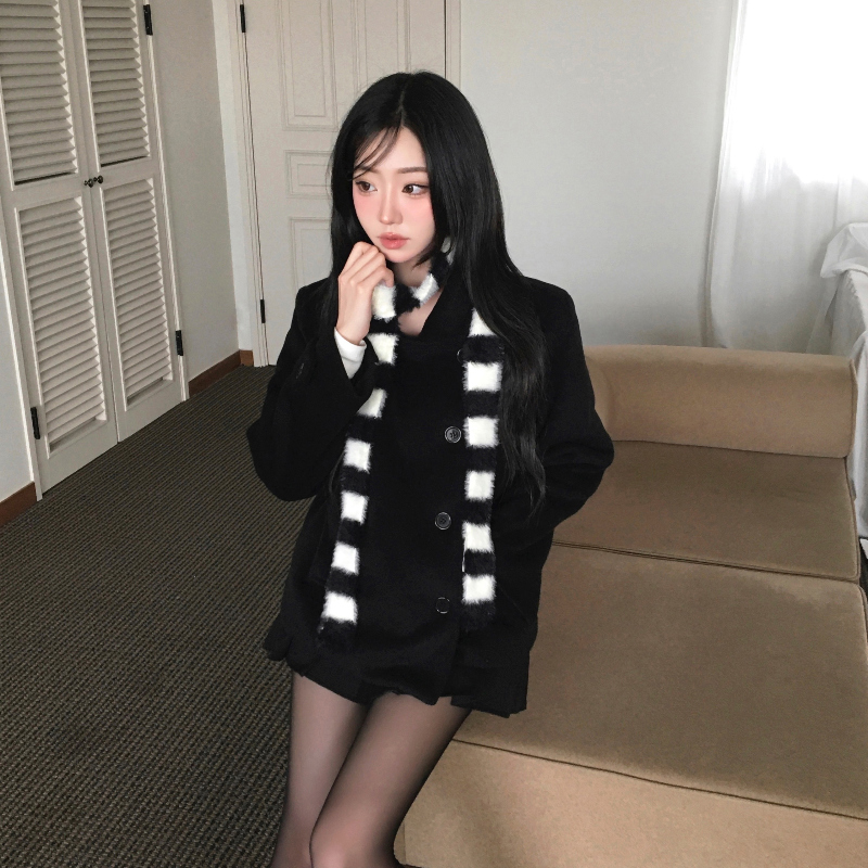 재킷 모델 착용 이미지-S1L10