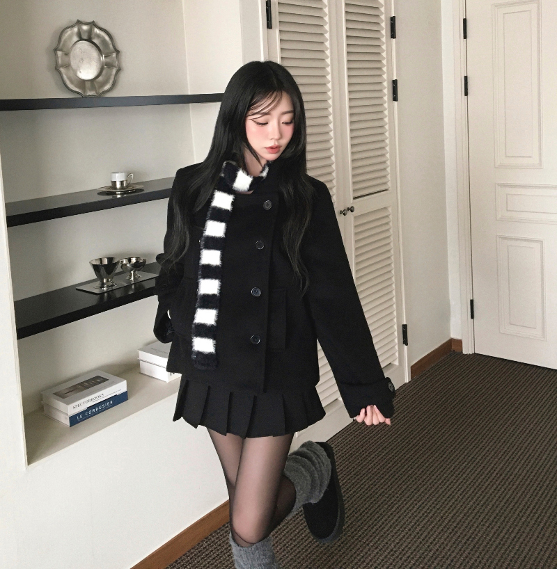 재킷 모델 착용 이미지-S1L8