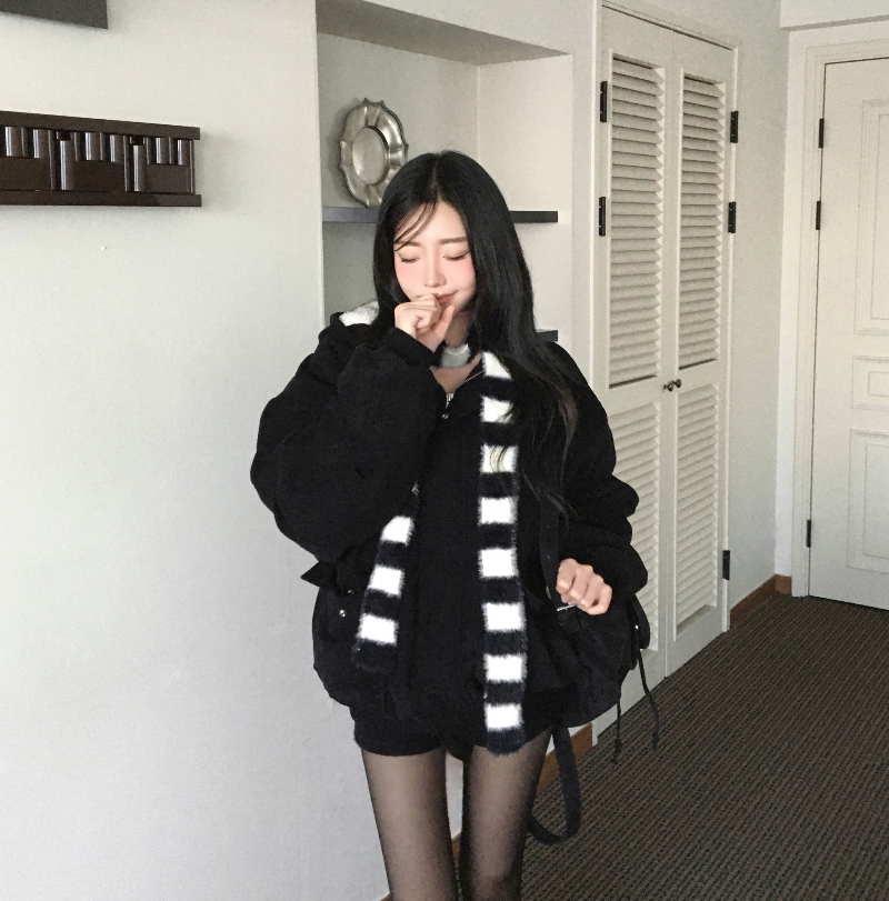 재킷 모델 착용 이미지-S1L16