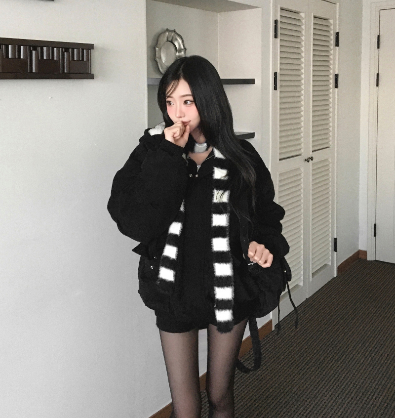 재킷 모델 착용 이미지-S1L17