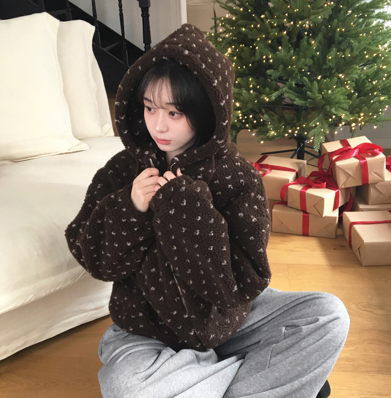 긴팔 티셔츠 모델 착용 이미지-S1L10