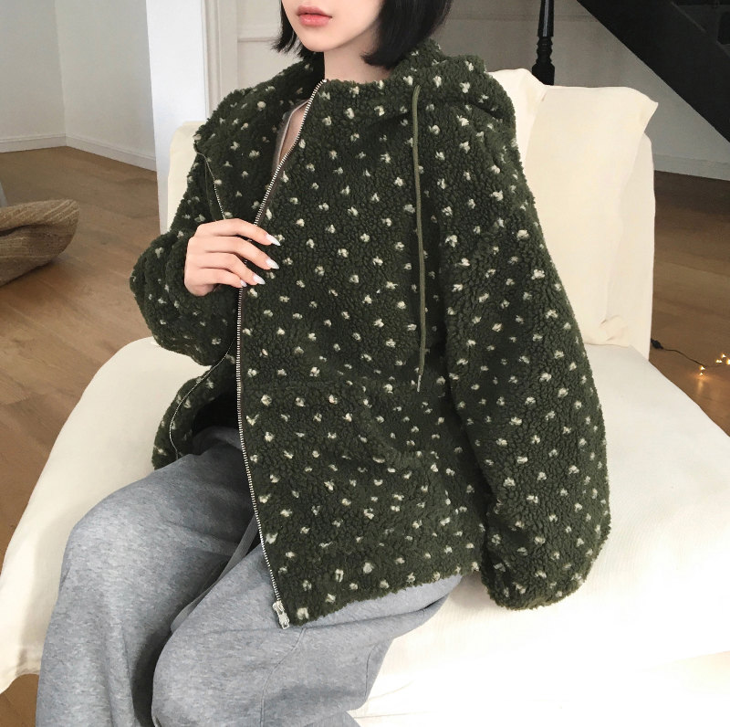 긴팔 티셔츠 모델 착용 이미지-S1L7