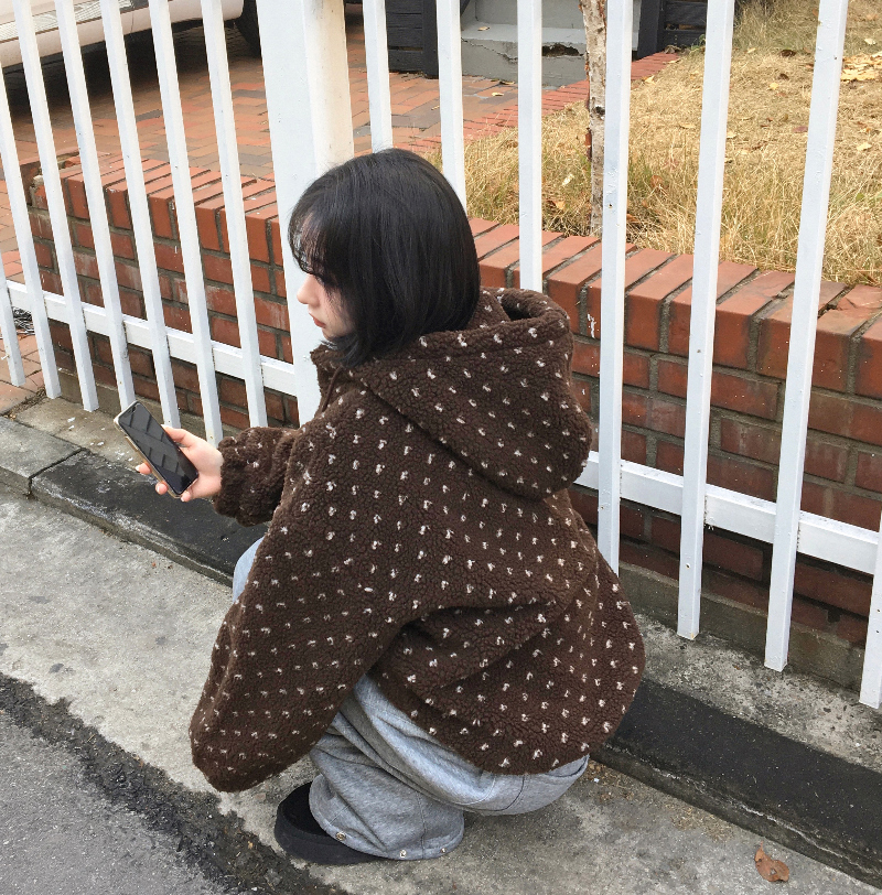 긴팔 티셔츠 모델 착용 이미지-S1L28