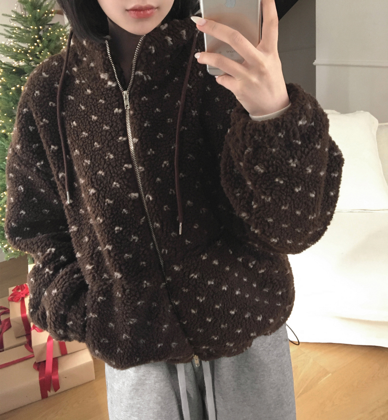 긴팔 티셔츠 모델 착용 이미지-S1L18