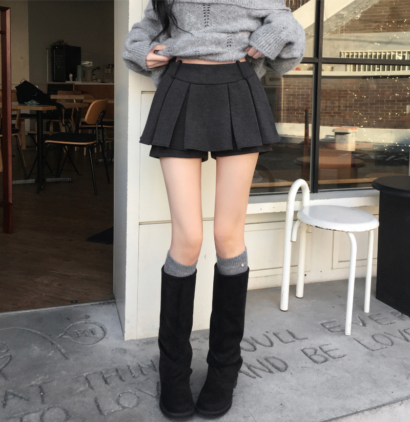 머플러 모델 착용 이미지-S1L31