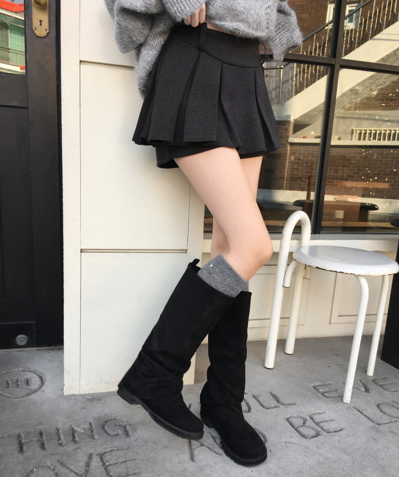 머플러 모델 착용 이미지-S2L1