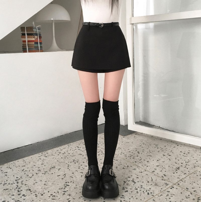 미니 스커트 모델 착용 이미지-S1L17