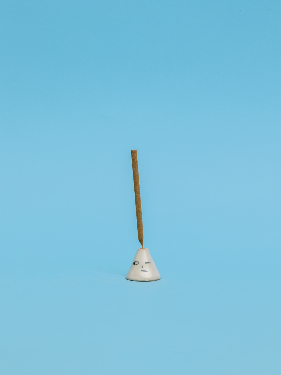 마도카 린달 ] Conic Head Incense Holder With Saucer - Table of Craft