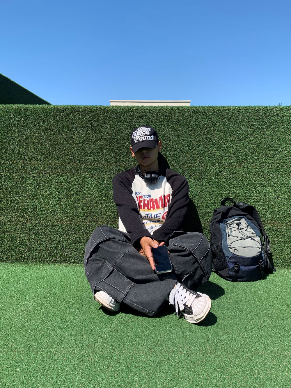 긴팔 티셔츠 모델 착용 이미지-S4L25