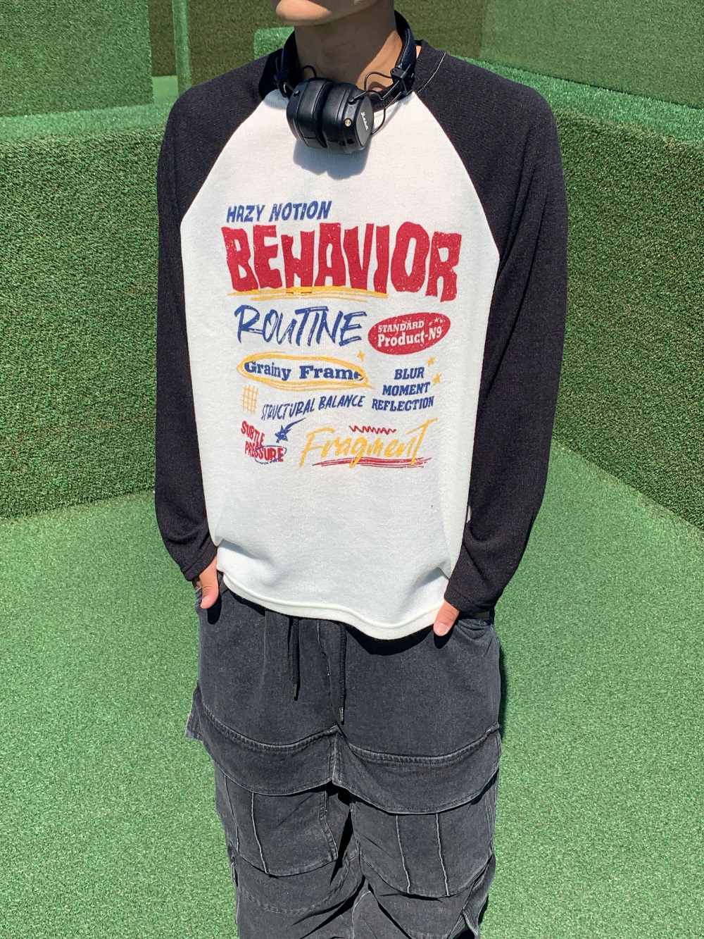 긴팔 티셔츠 모델 착용 이미지-S4L27