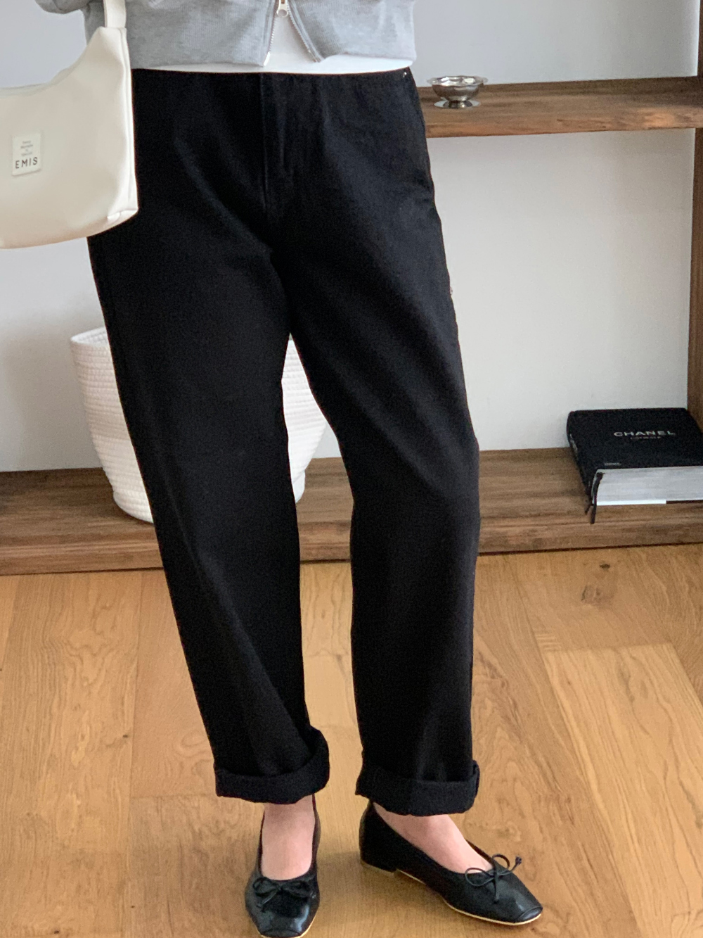 테드 봄 간절기 블랙진 데님 일자 청바지 데일리룩 상세 이미지 26