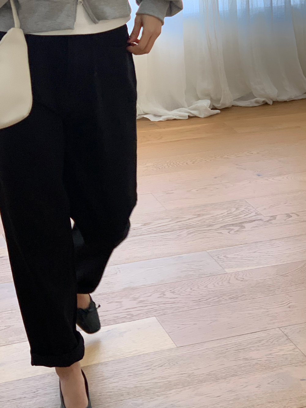 테드 봄 간절기 블랙진 데님 일자 청바지 데일리룩 상세 이미지 6