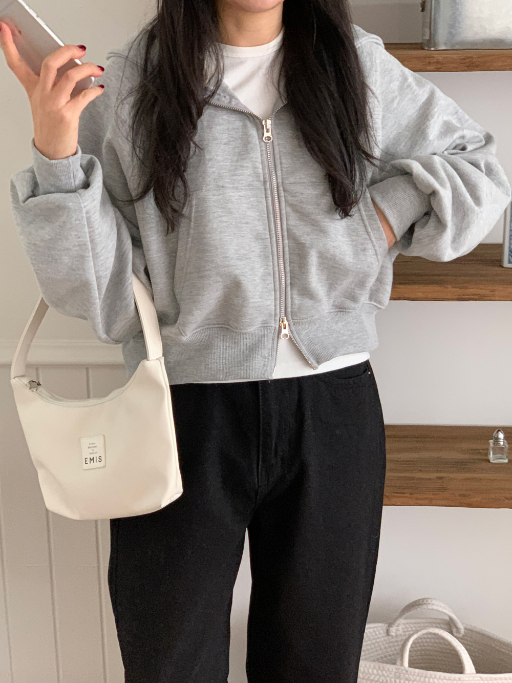 테드 봄 간절기 블랙진 데님 일자 청바지 데일리룩 상세 이미지 16