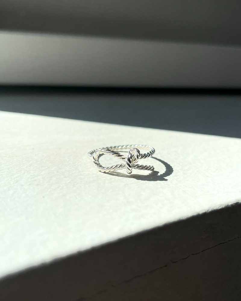 [Silver925]Half Knot Ring