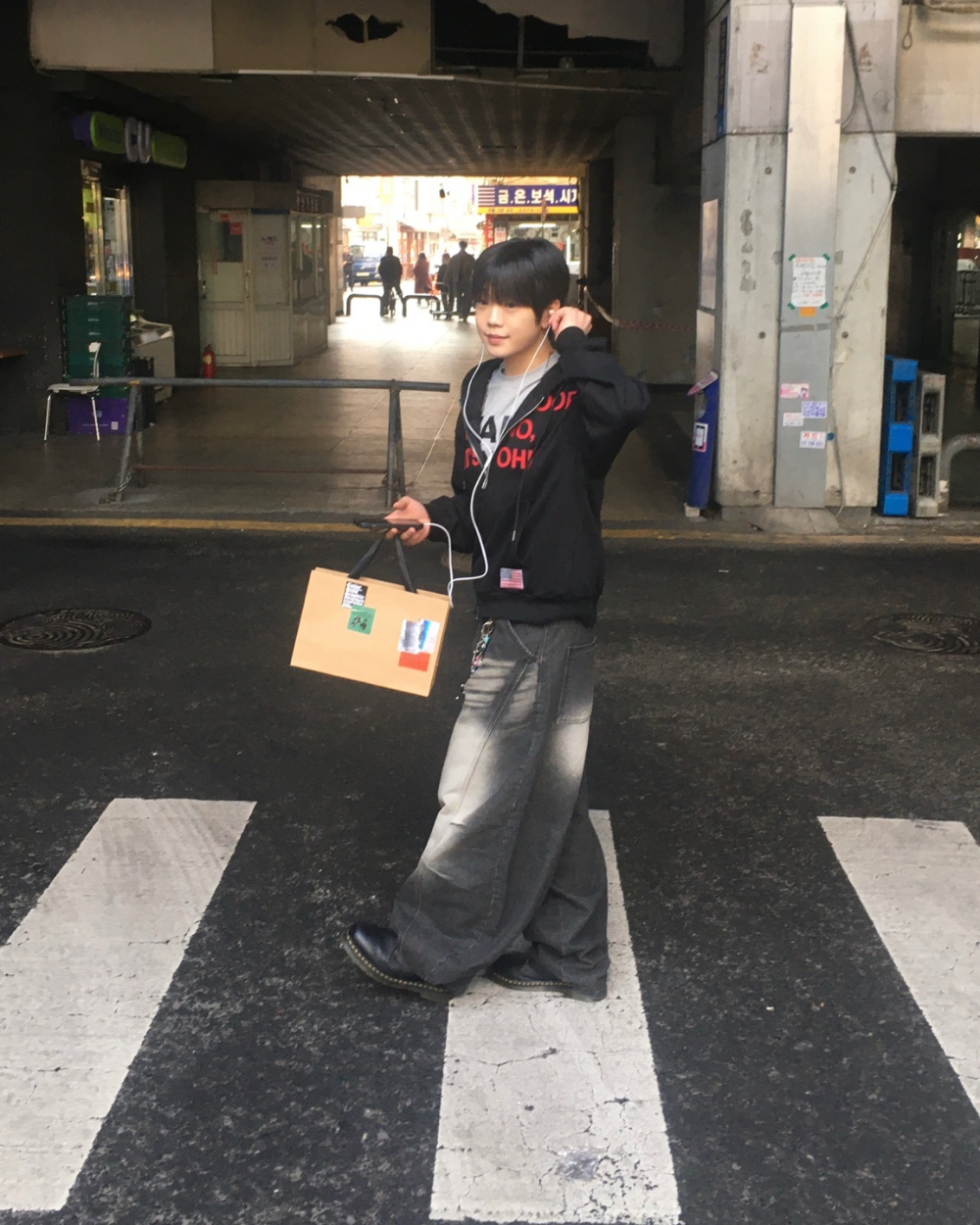 재킷 모델 착용 이미지-S205L39