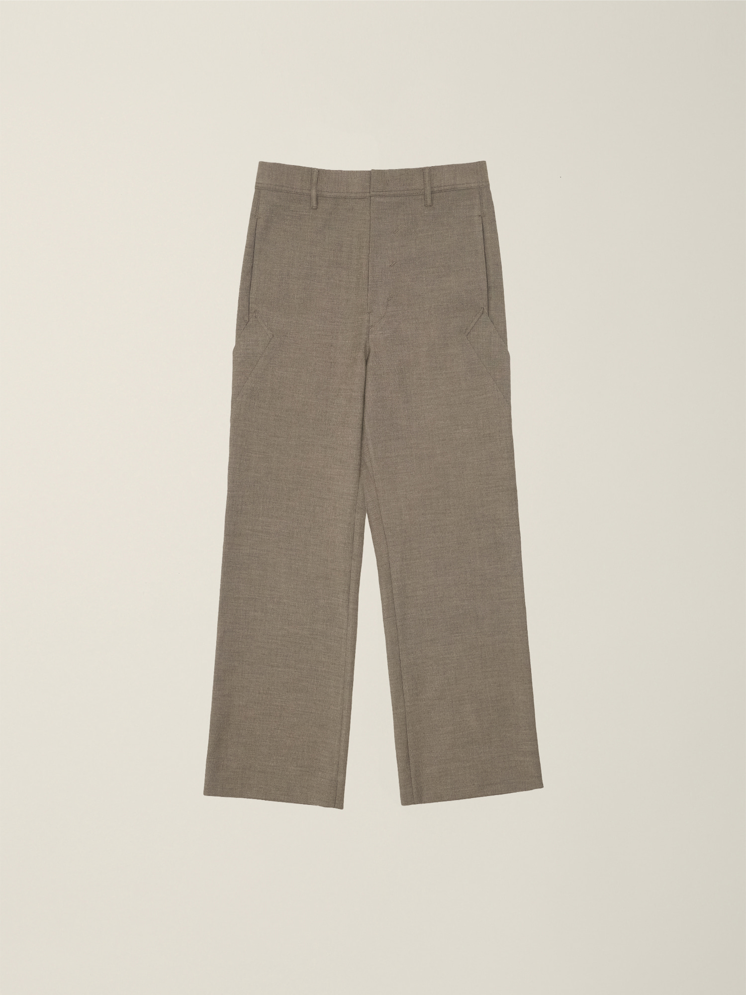 Slacks World DOUBLE LAYERED POCKET CROPPED SLACKS BEIGE - NOUVMARÉE ÉÉ