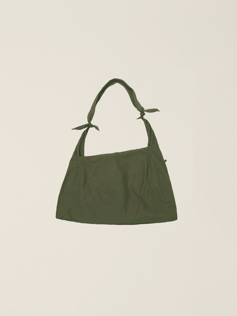 GARMENT DYED WAY STRAP TOTE BAG (MEDIUM) KHAKI NOUVMARÉE ÉÉ