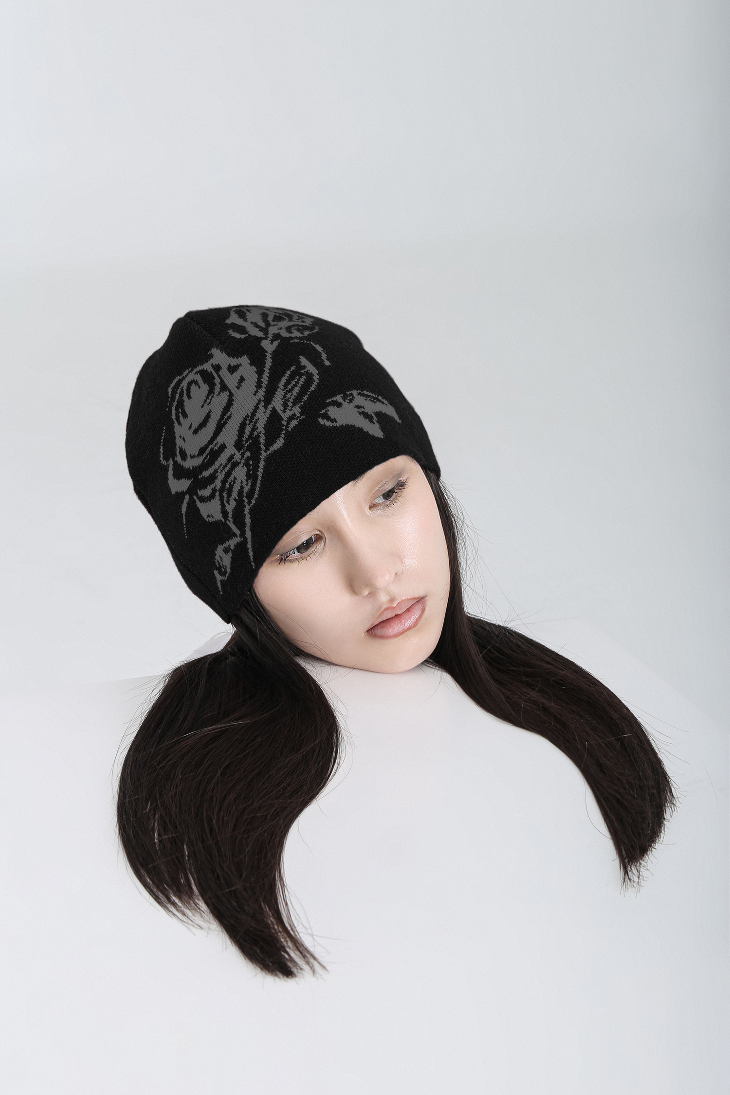【Darling,you're bad】ROSE JACQUARD BEANIE DARLING YOU ARE BAD] ROSE JACQUARD BEANIE #BLACK - DARLING