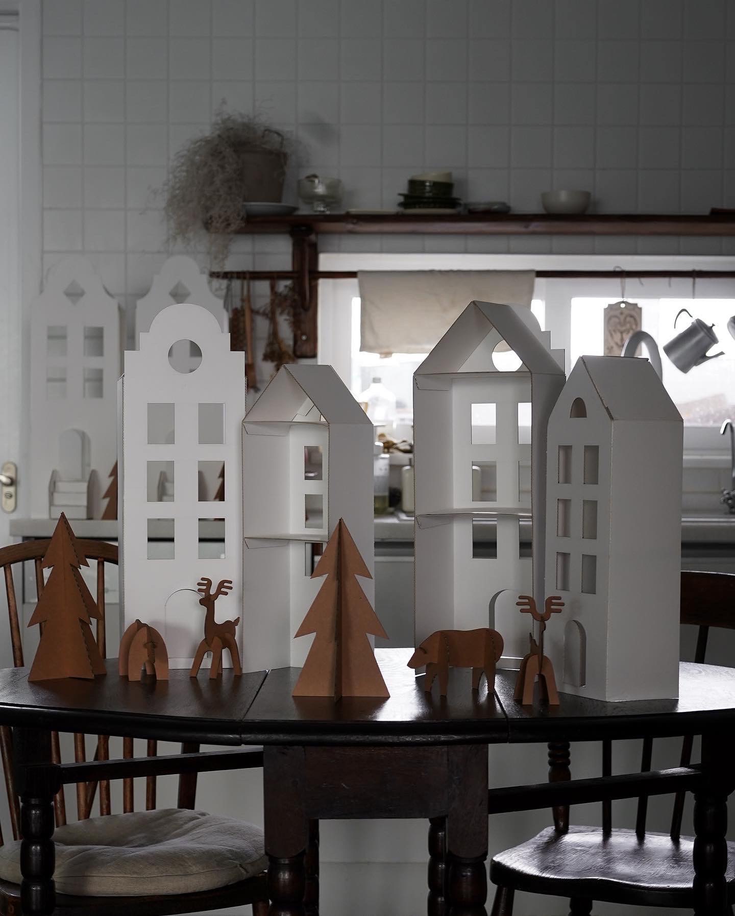 PAPER HOUSE STUDIO PLIET