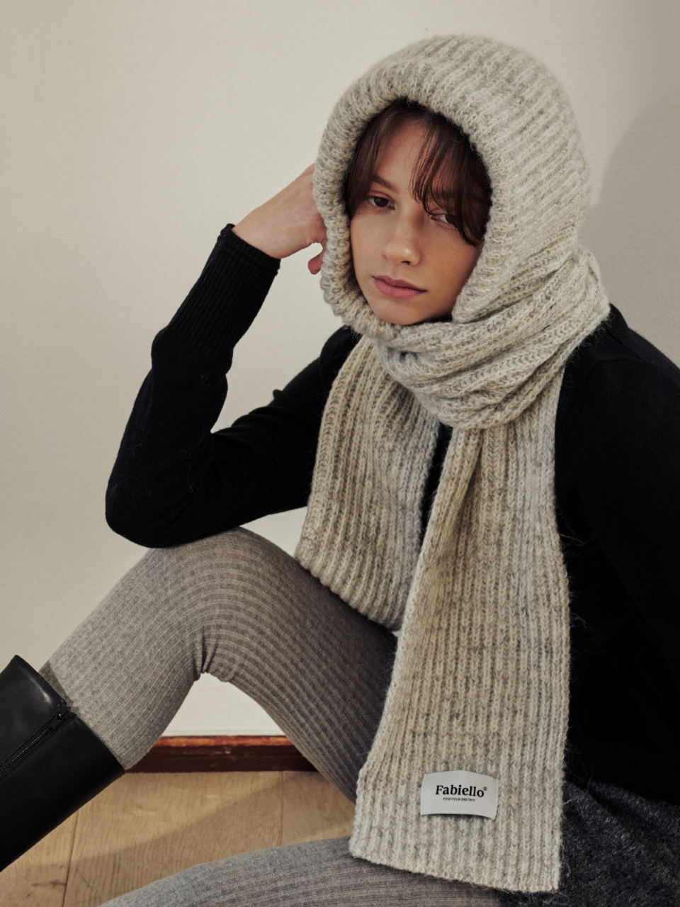 Fluffy hood muffler (beige) - 파비엘로