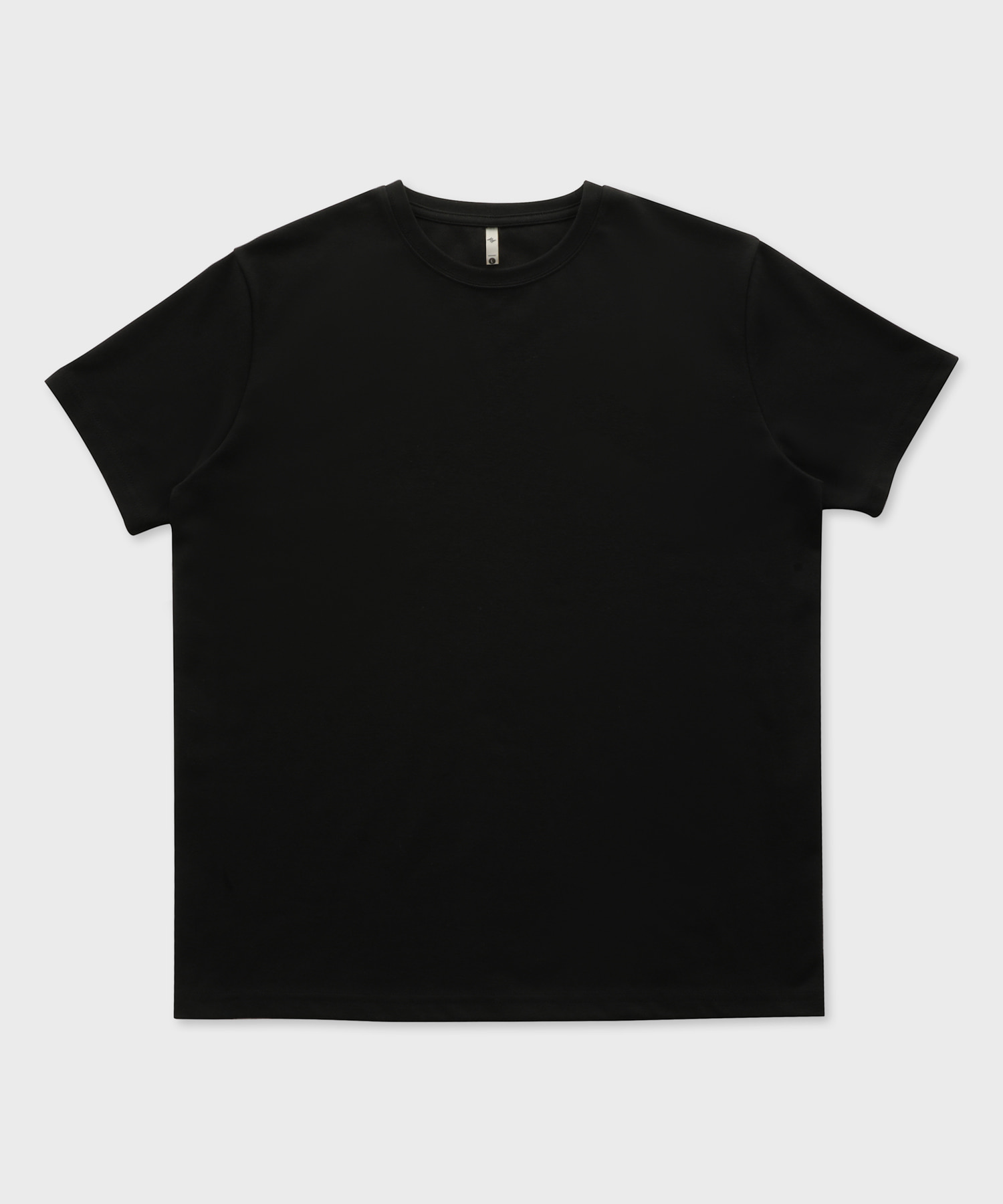 스탠다드 머슬핏 티셔츠-블랙