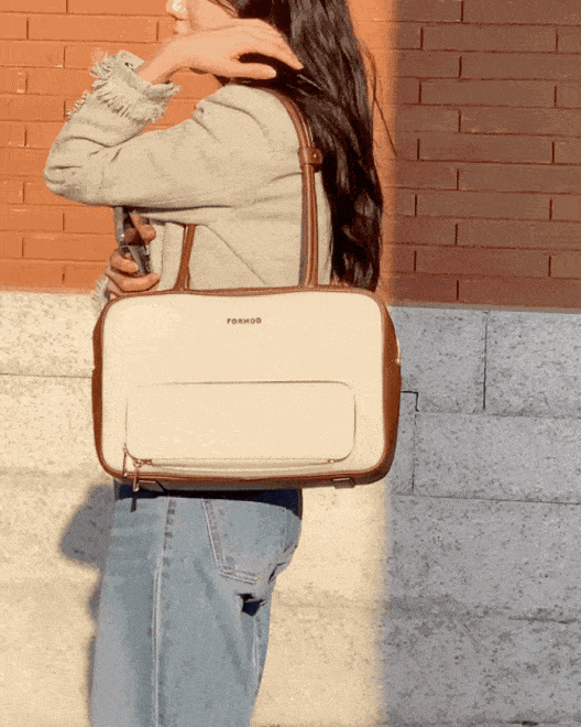 Canvas Boston Bag — styling photograph 4