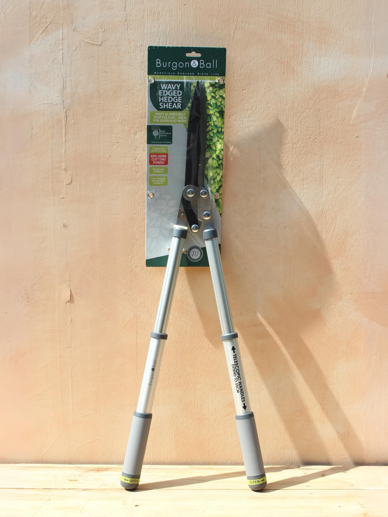 버건앤볼 조경 전정가위 RHS Telescopic Wavy Edged Hedge Shear - GREENMOOR