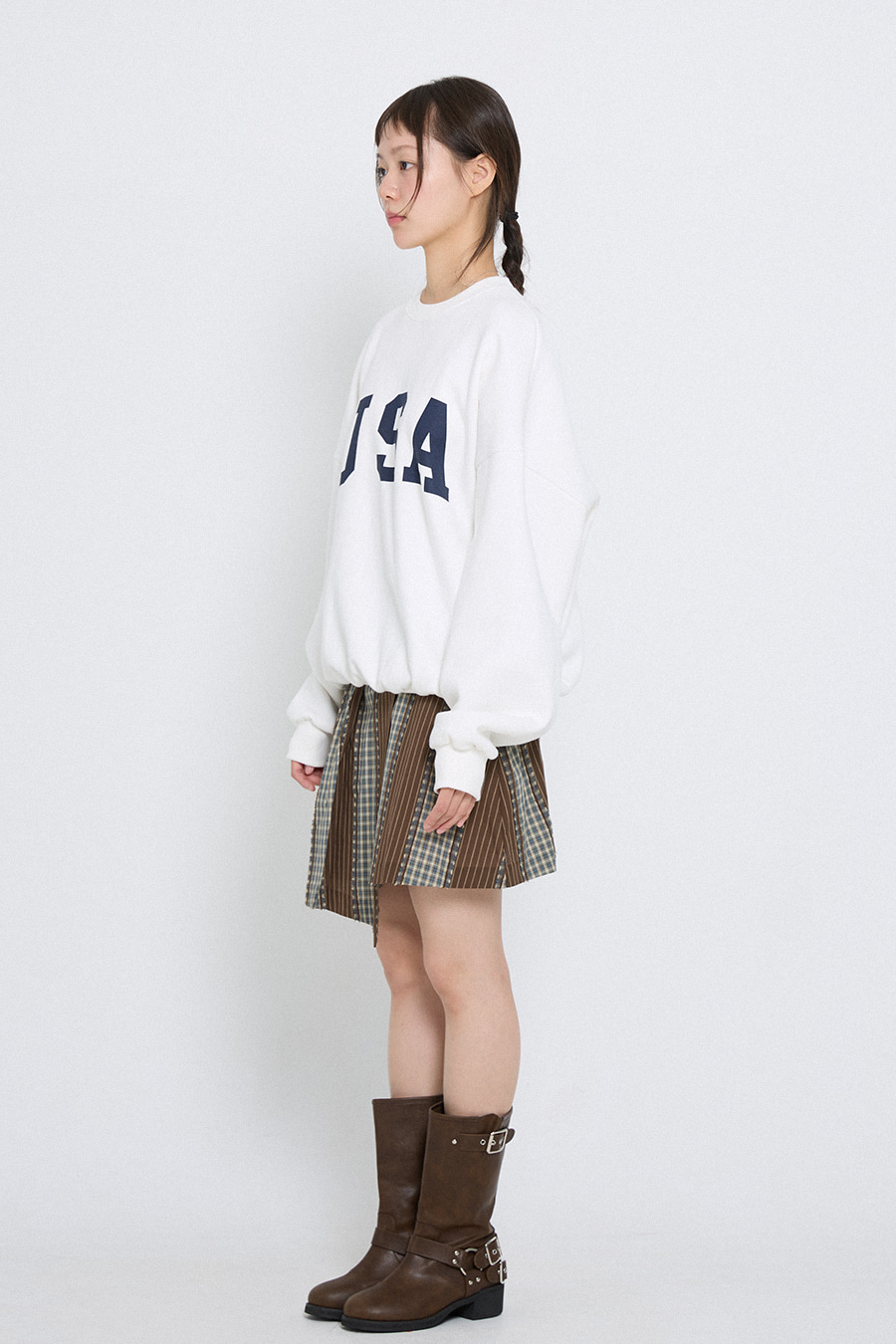 루즈 스웻셔츠
