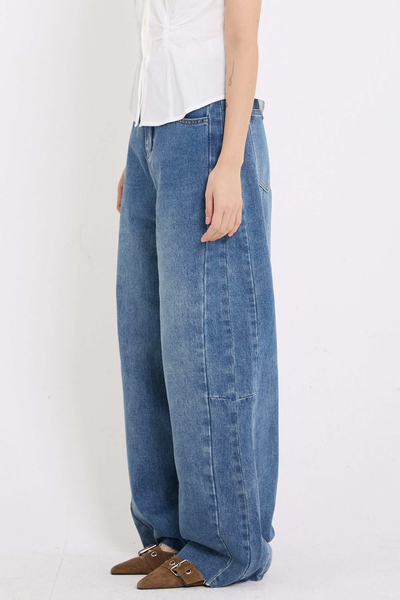 다트 라인 루즈 데님