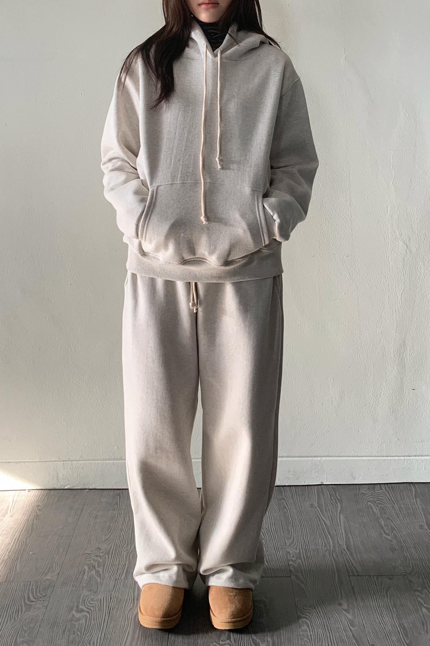 SOFT DAILY HOODIE