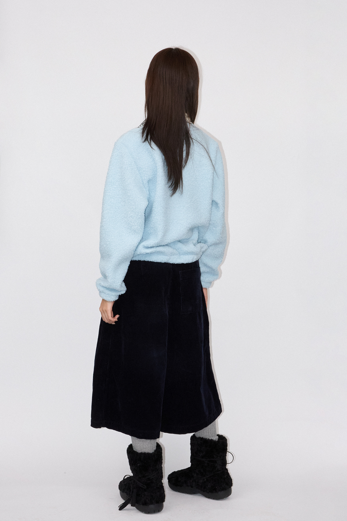 RIBBED PINTUCK BERMUDA PANTS