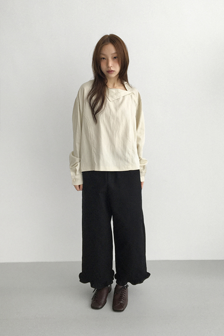 AUSTIN FRILL PANTS