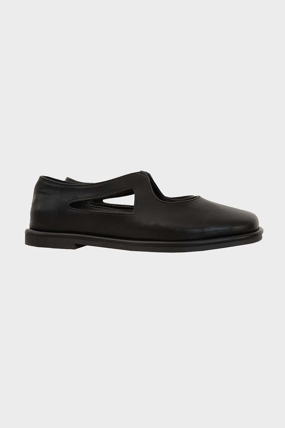 HOLE FLAT LOAFERS