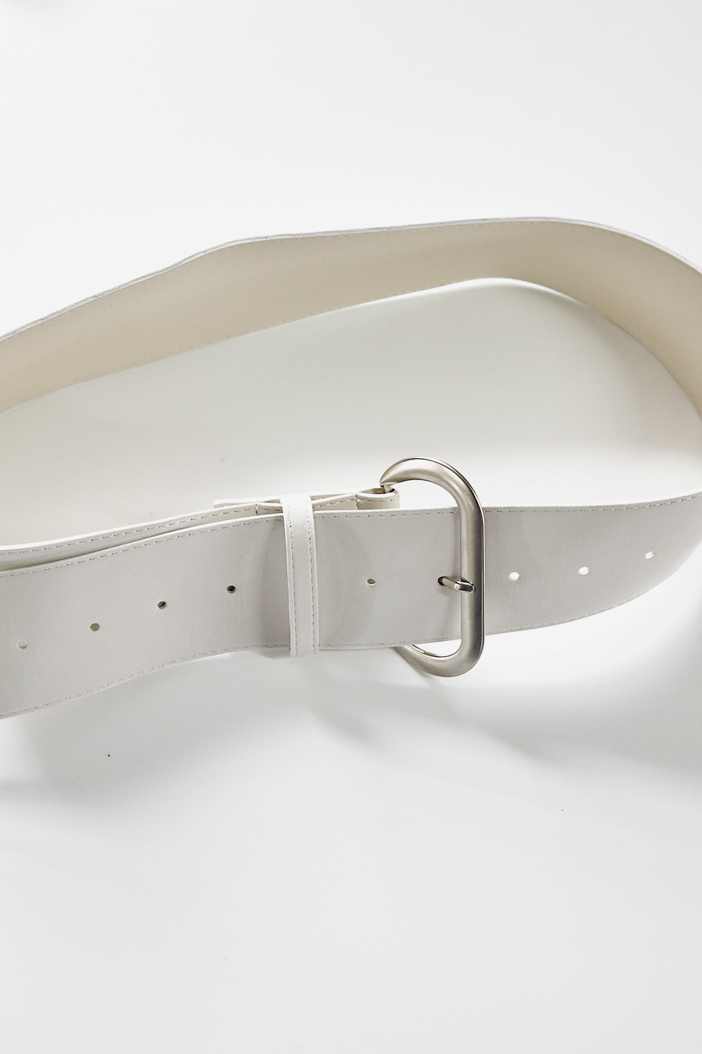 LARGE LEATHER BELT