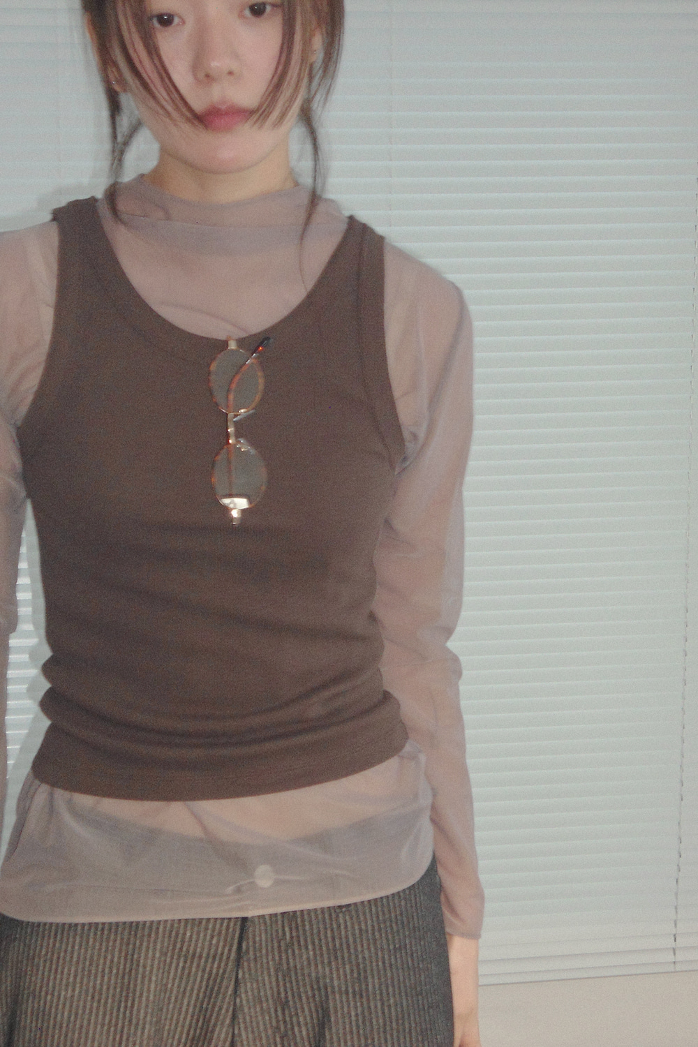 RIBBED SLEEVELESS TEE