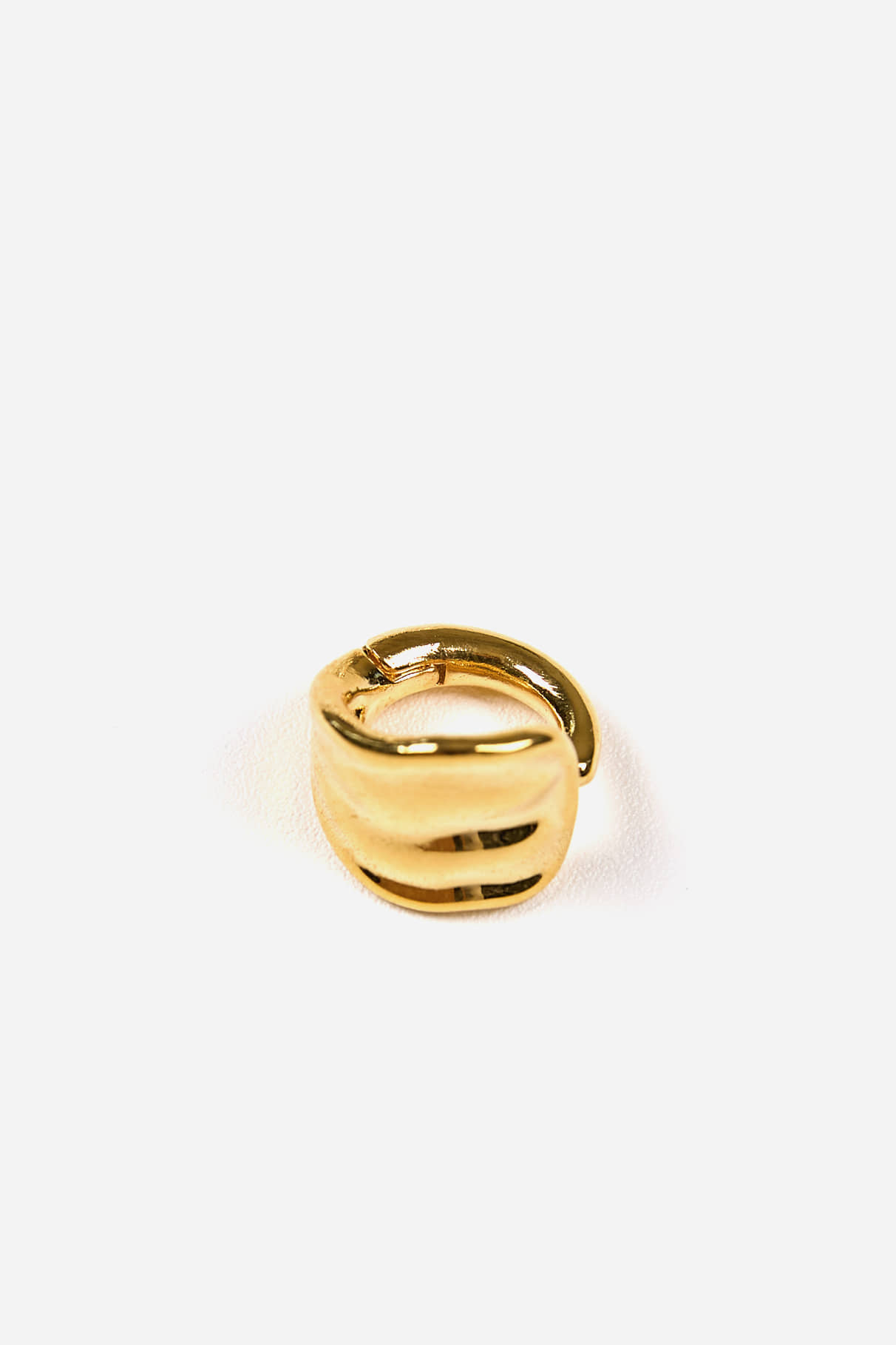 BOLD EARCUFF