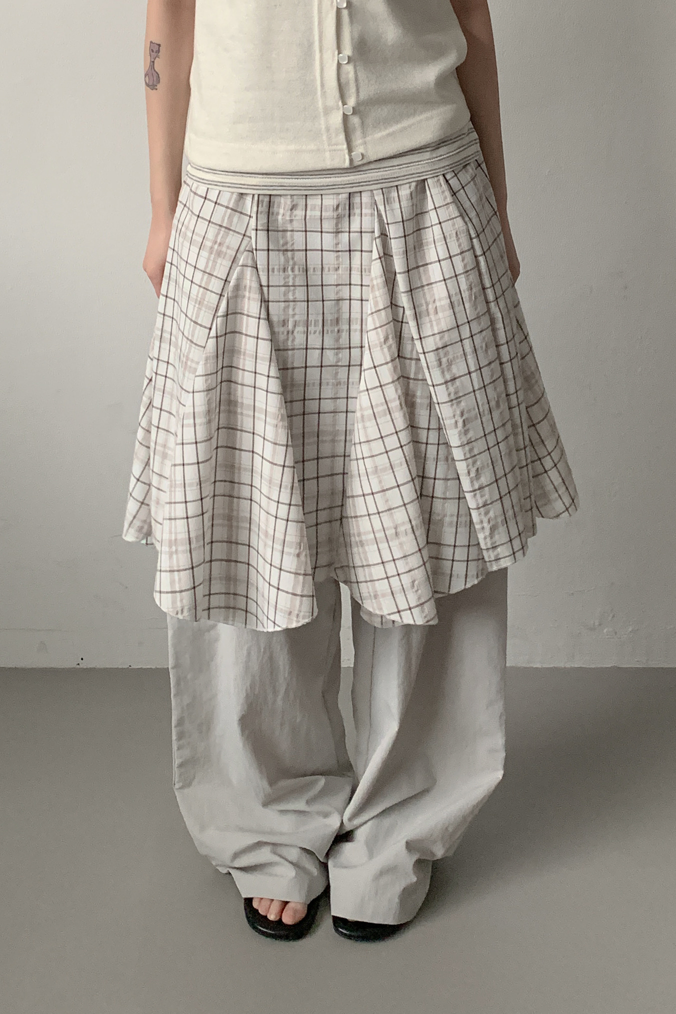 PALE CHECKERED SKIRT