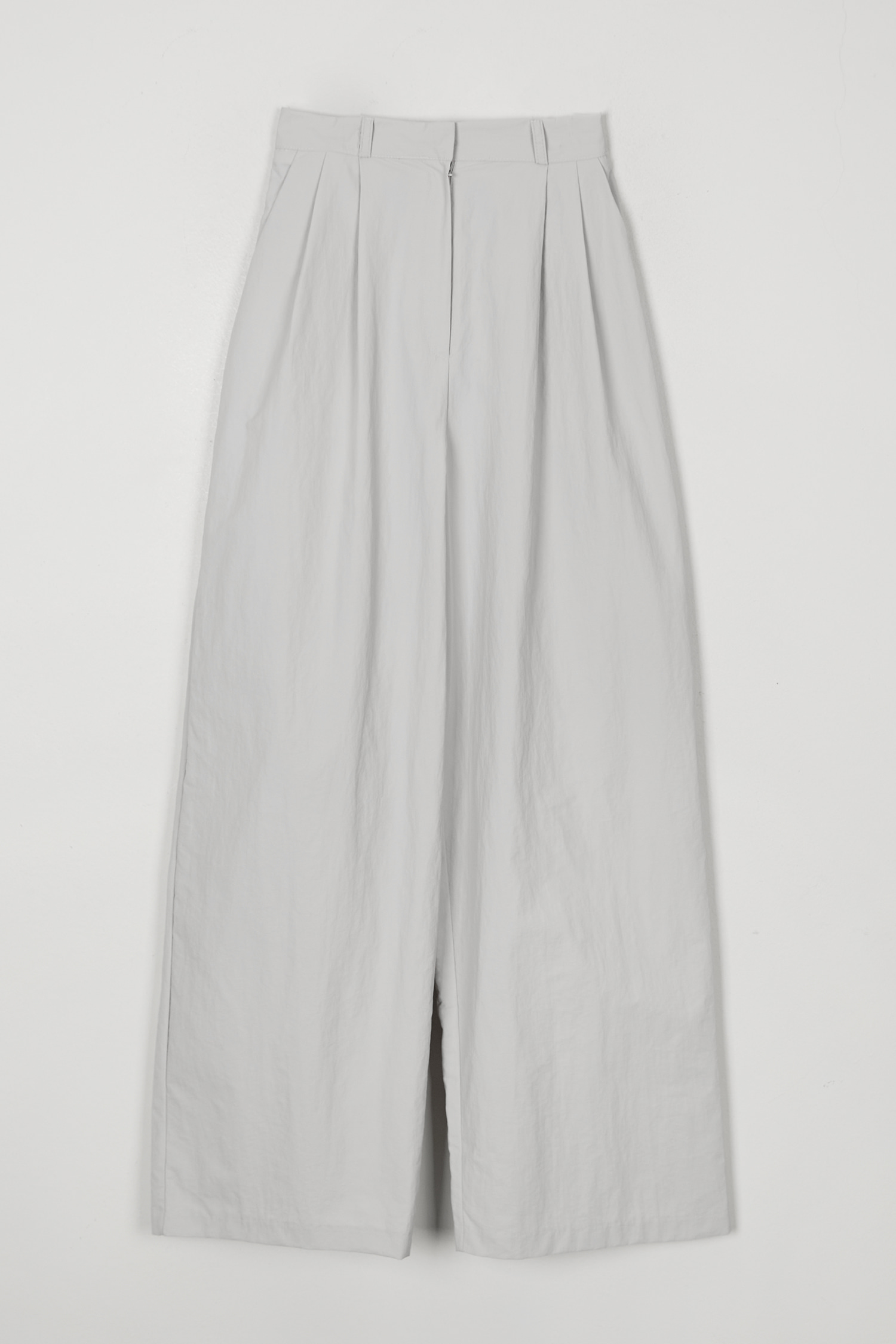 NYLON TUCK LOOSE PANTS