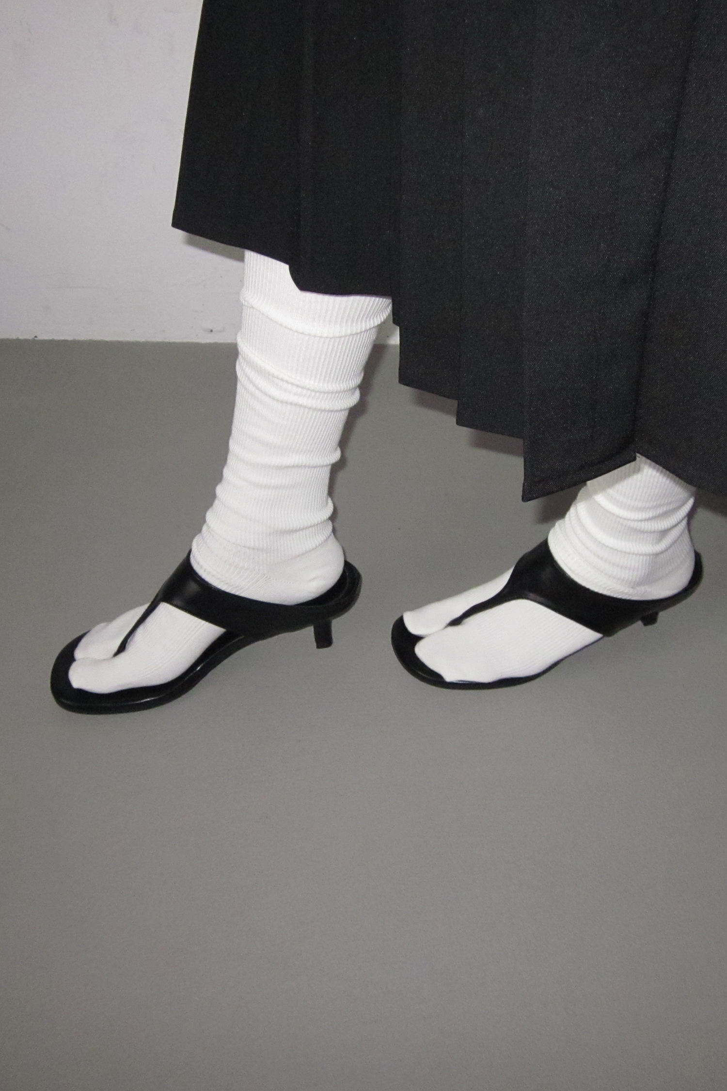 SOFT MIDDLE TABI SOCKS