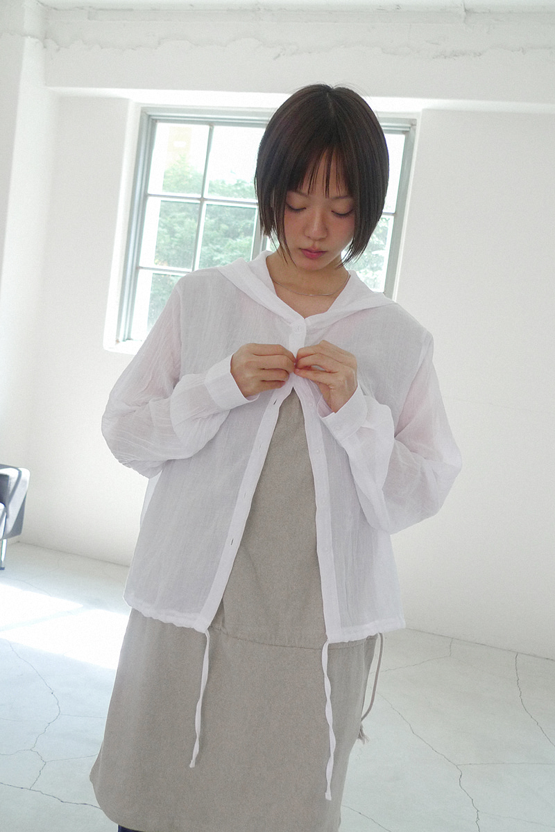 WRINKLE SHEER HOOD SHIRT