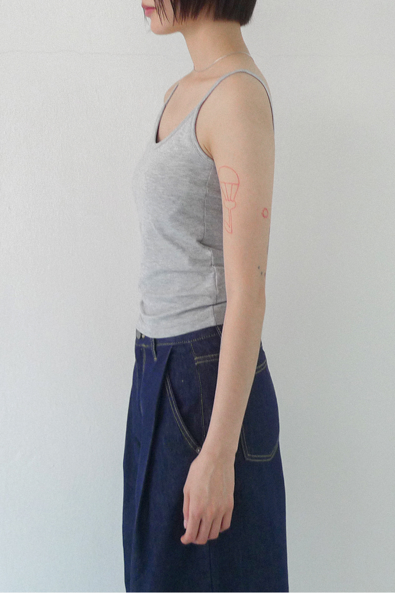 CAP U-NECK SLEEVELESS