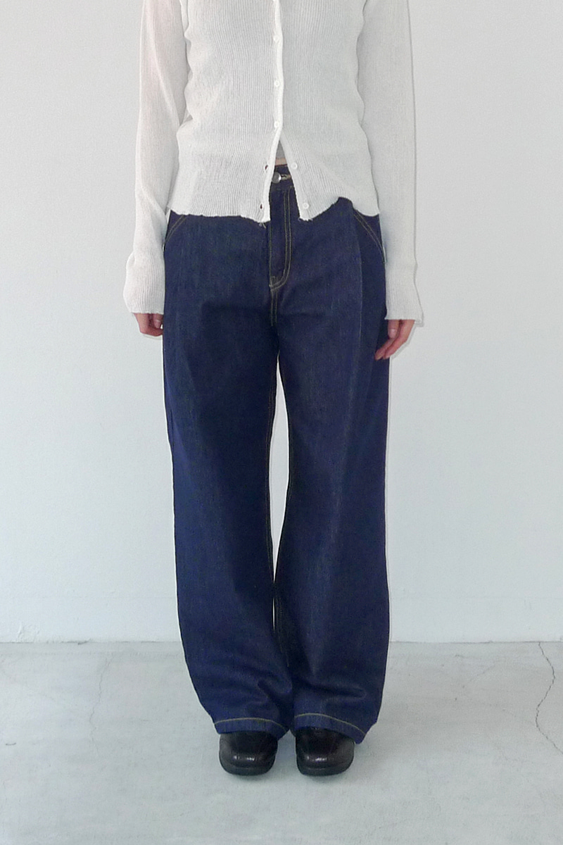 NON-FADE PINTUCK DENIM