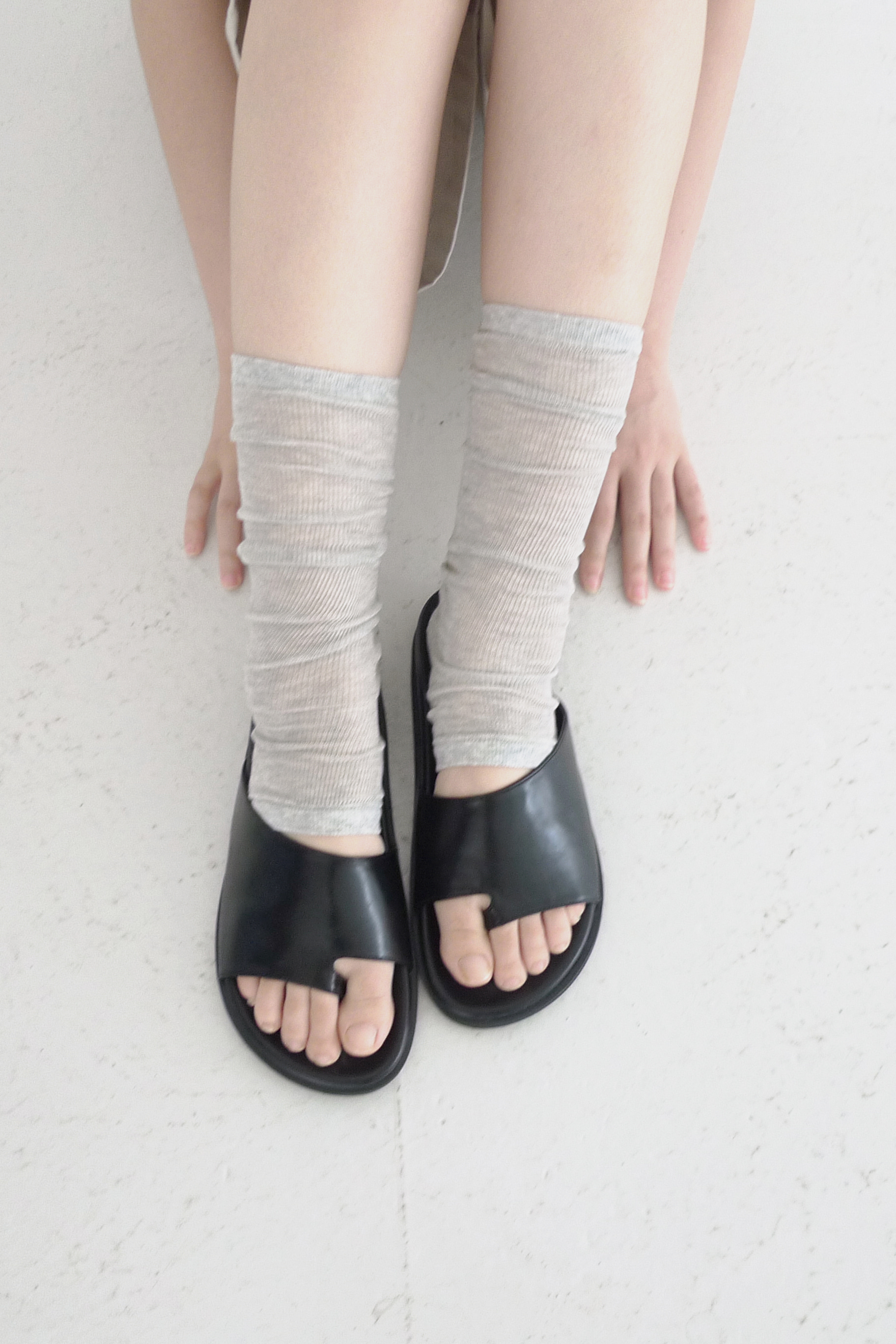 SEE-THROUGH LEG WARMER