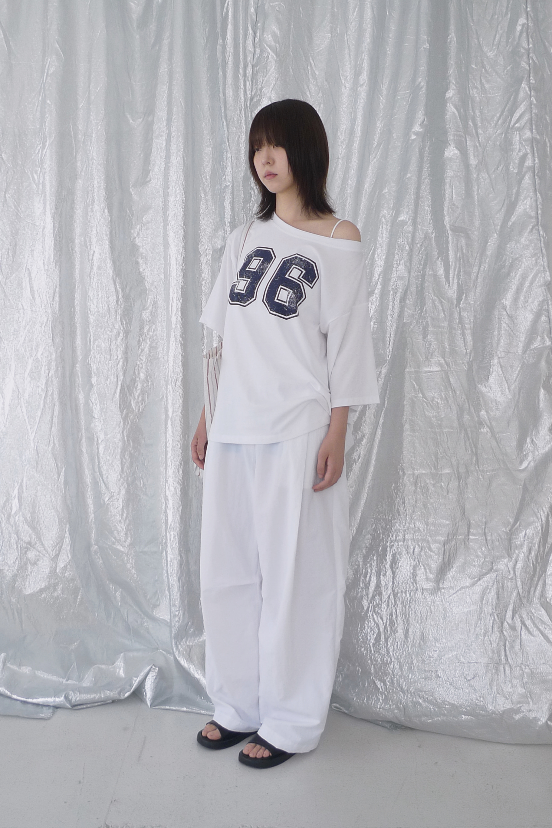 NUMBER OFF-SHOULDER TEE