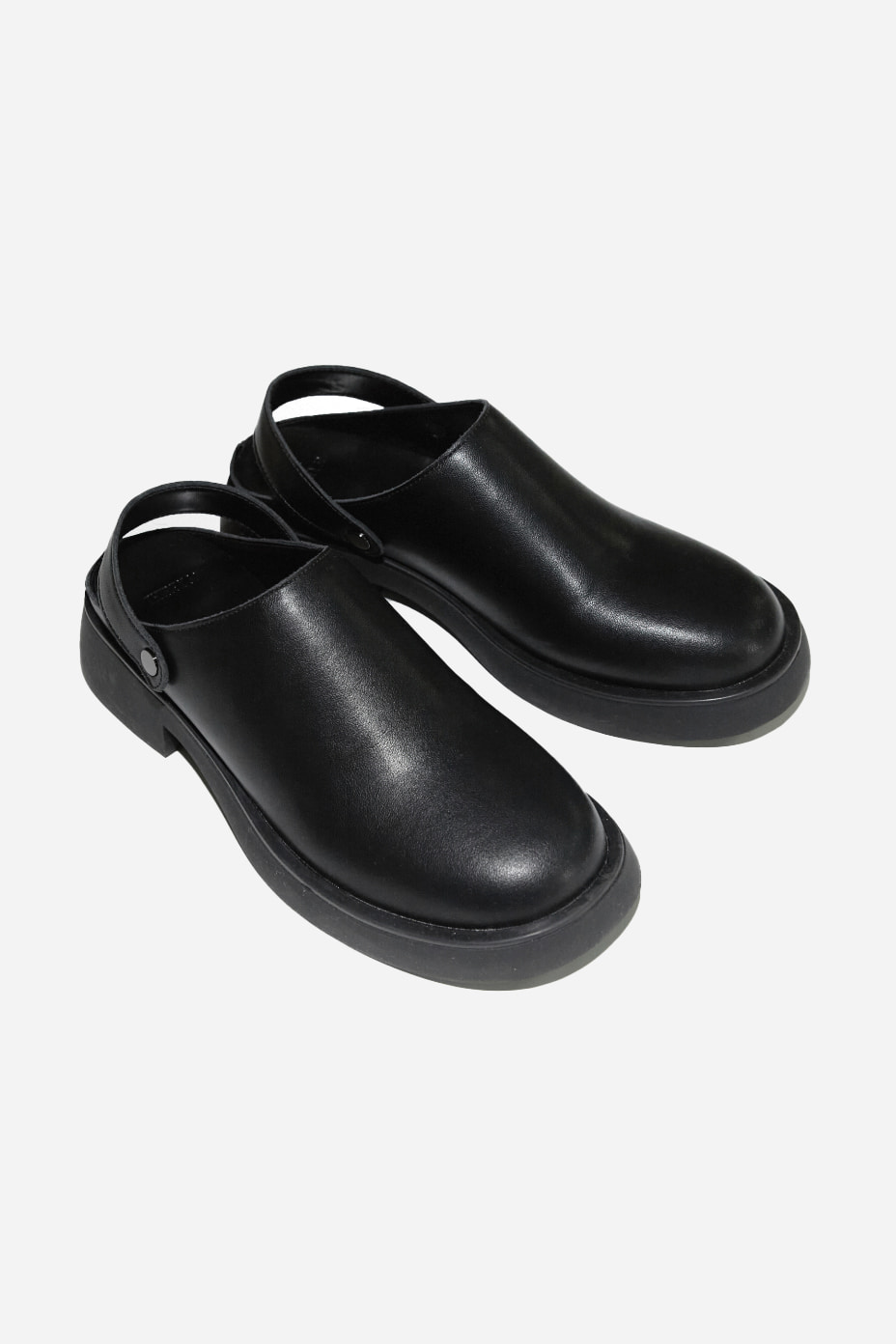 ROUND LEATHER SHOES