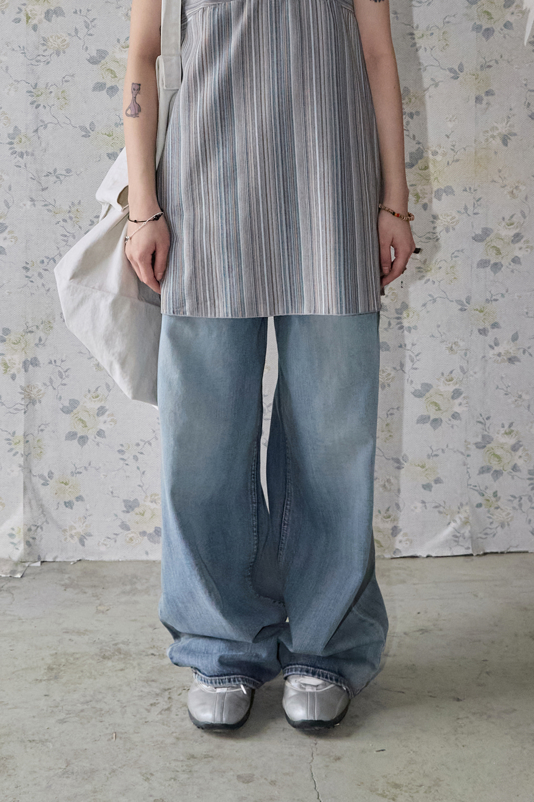BRUSH WIDE DENIM PANTS