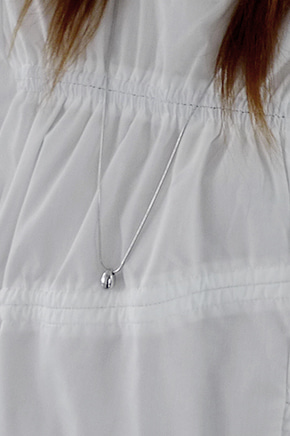 DROP SILVER NECKLACE