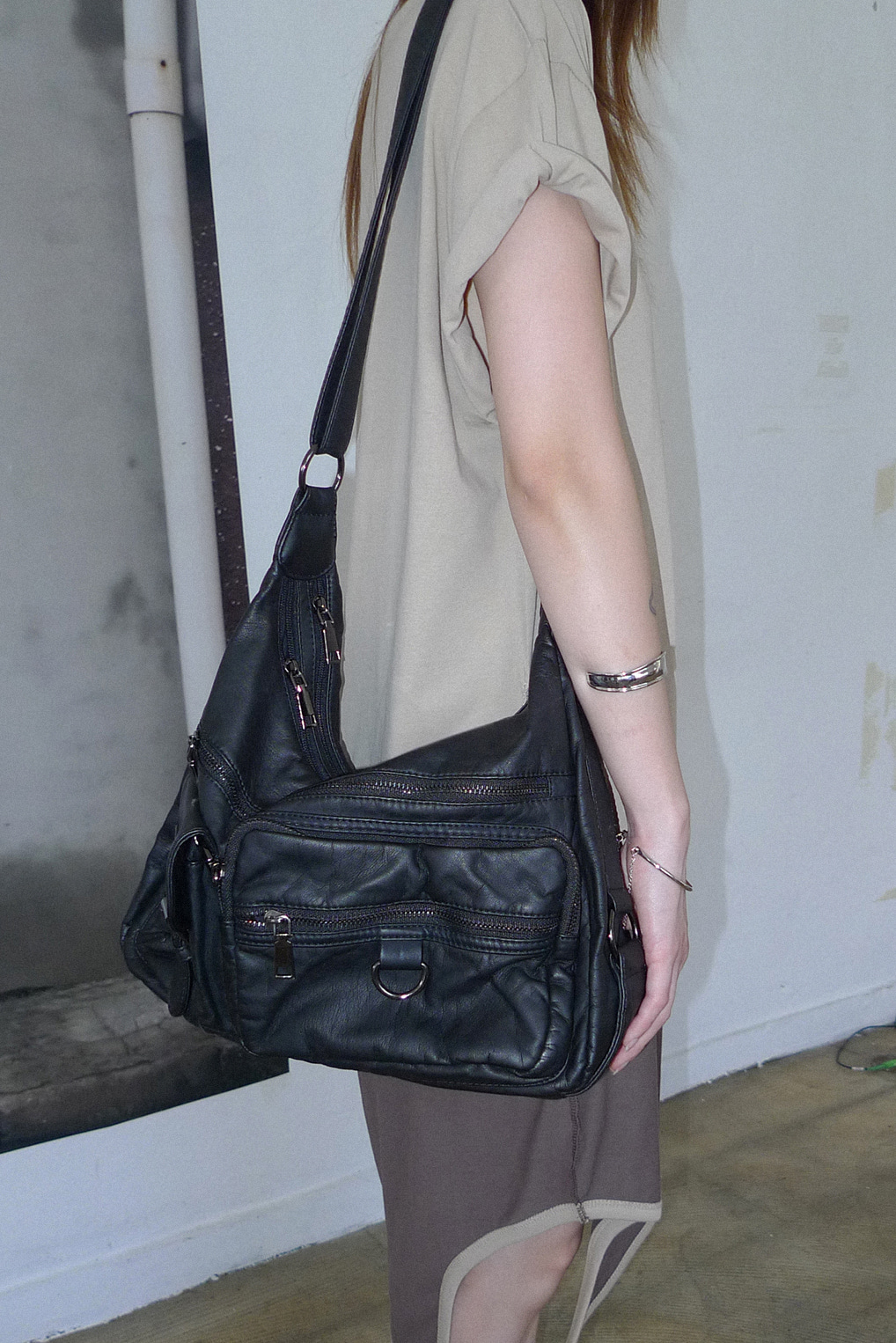 VINTAGE POCKET LEATHER BAG