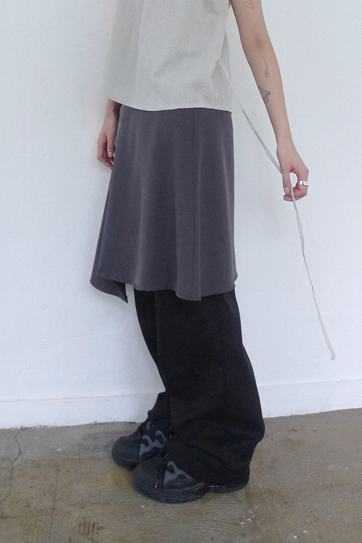 MIDI UNBALANCE SKIRT